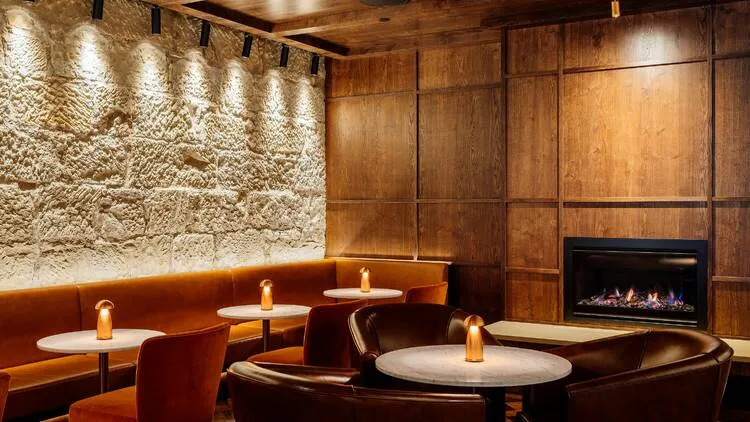 Mary Mary cocktail bar