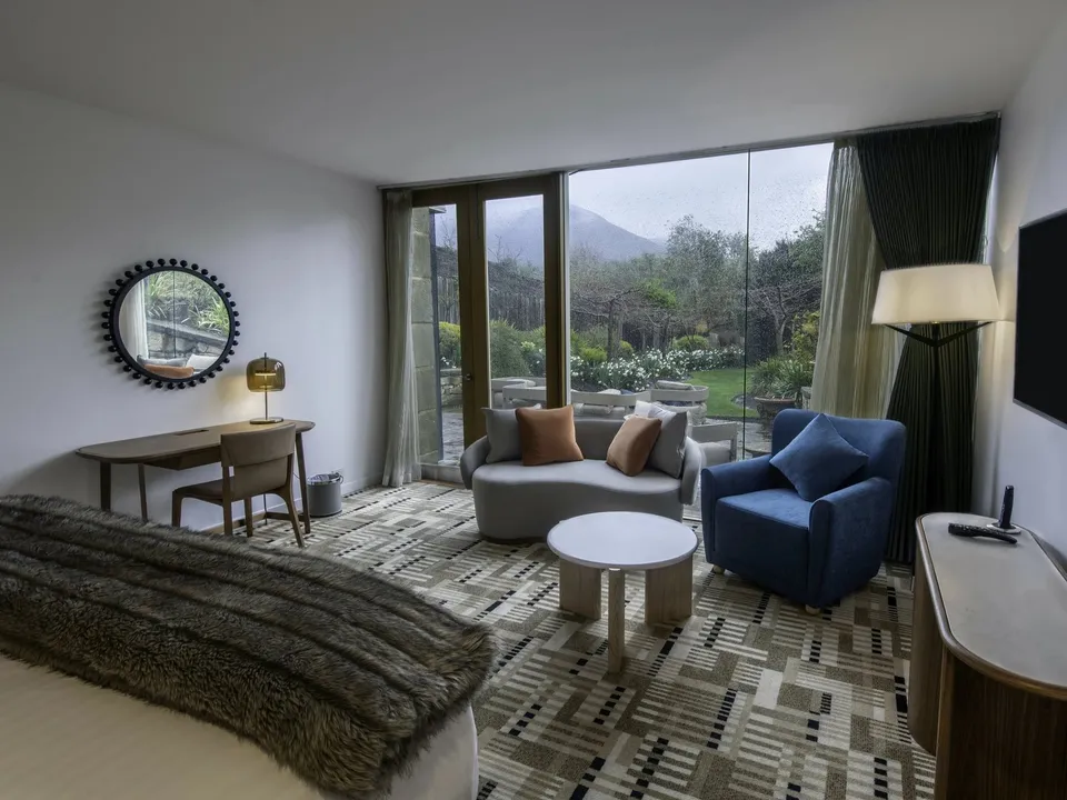 Heritage gardens with Mount Wellington