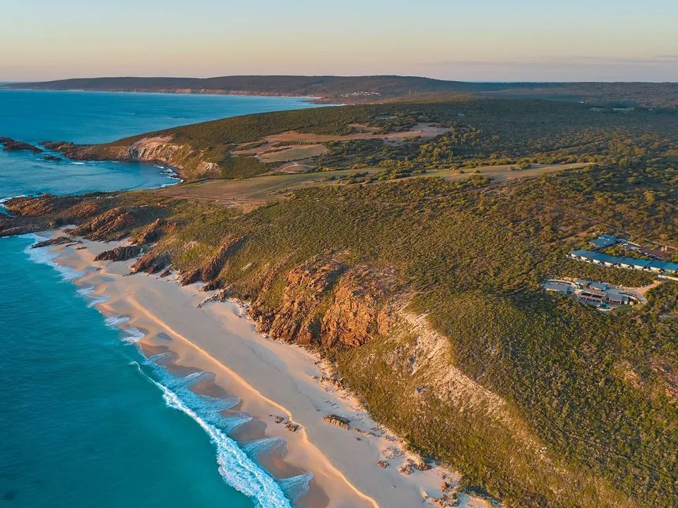 Injidup Spa Retreat overlooking the Indian Ocean