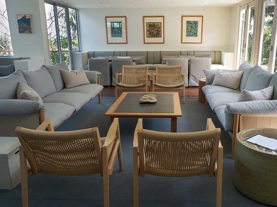 The Kentia Lounge overlooking the Pacific