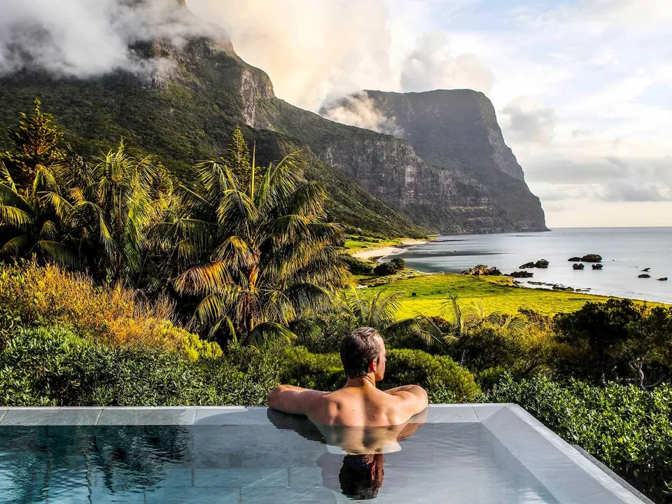 Lidgbird Pavilion plunge pool with Mount Gower beyond
