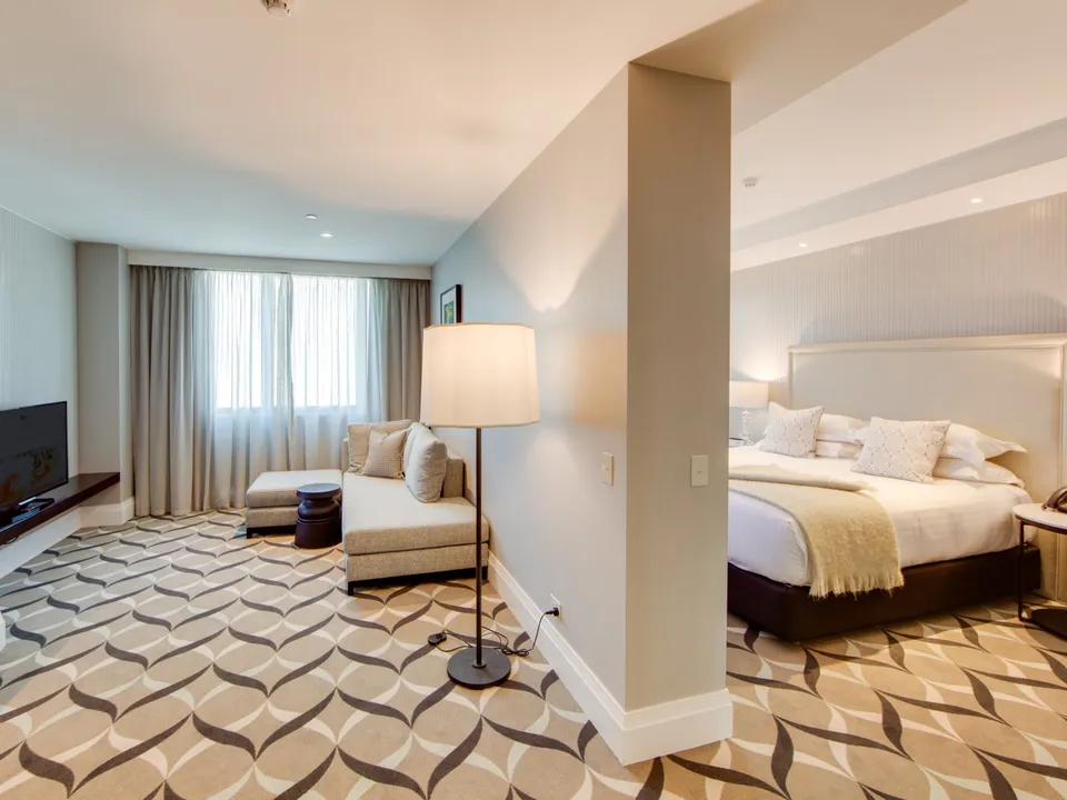 Executive Mayfair King Suite